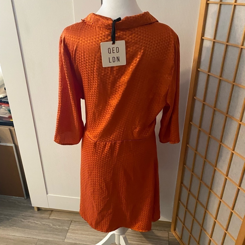 New NWT QED London satin jacquard collared wrap dress rust-Orange 16 Autumn Fall - Picture 5 of 7